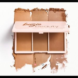 🌟HOST PICK🌟New BASIC BEAUTY BRONZY AF PALETTE